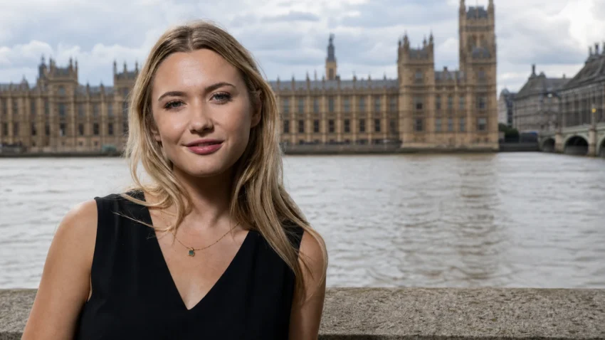 poppy coburn age